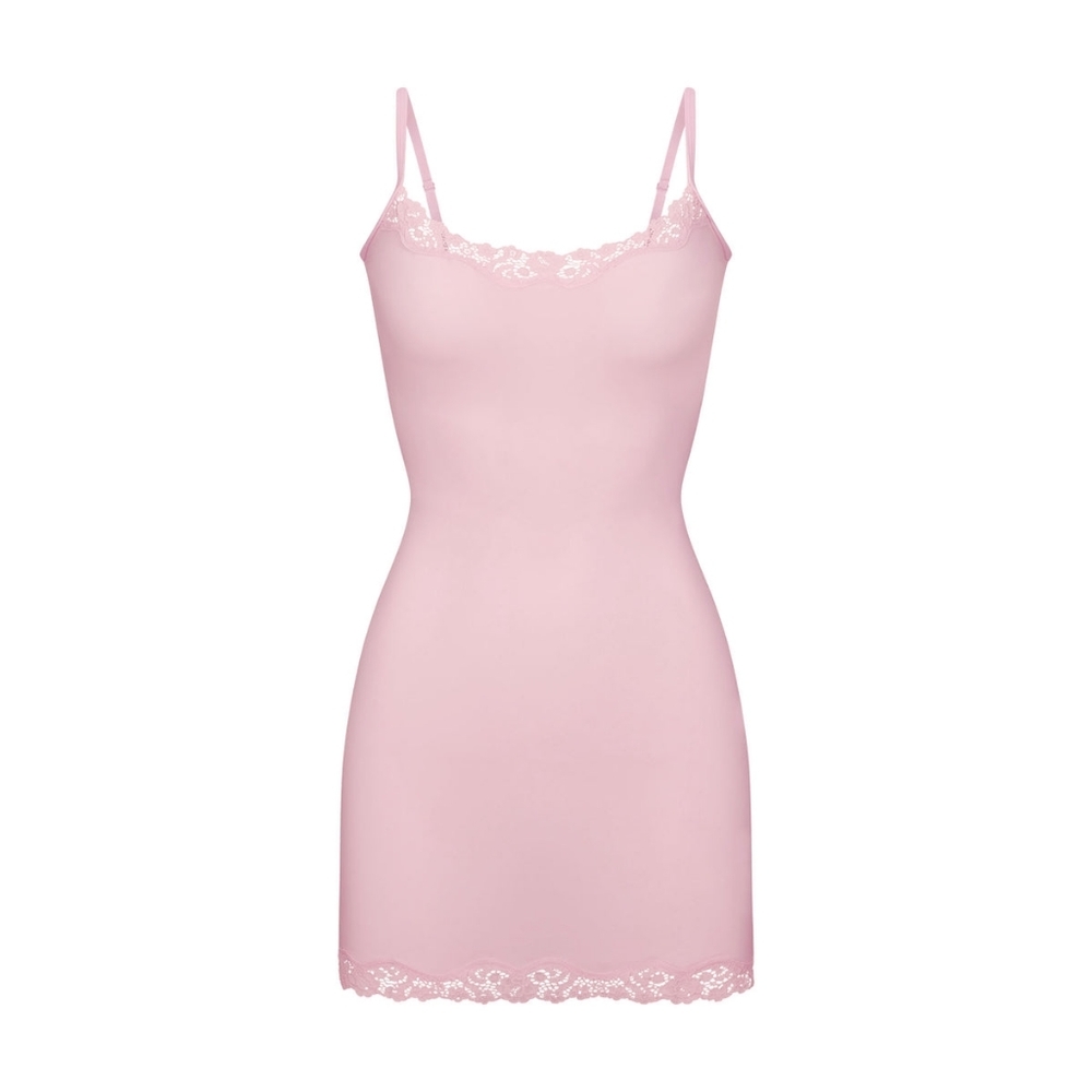 1. NWT SKIMS FITS EVERYBODY LACE SHORT SLIP DRESS IN CHERRY BLOSSOM
